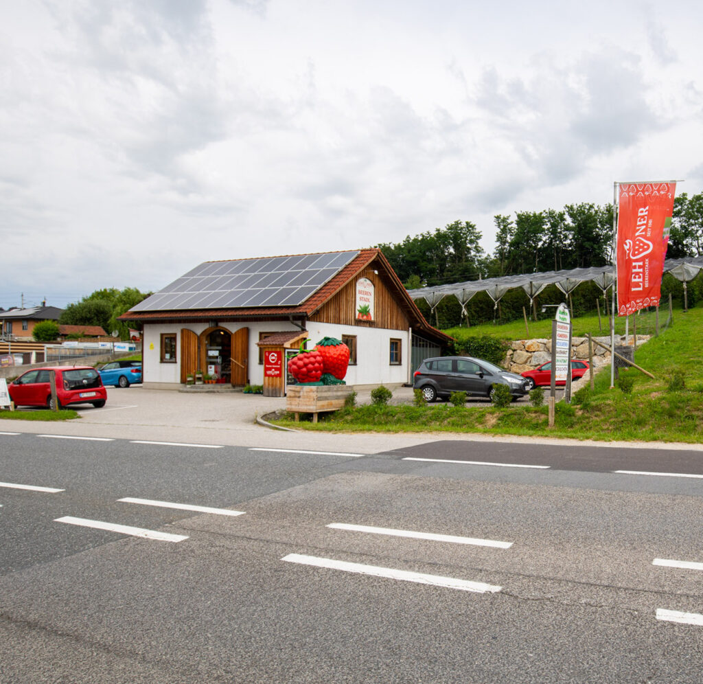 Erdbeerbauer Lehner Filiale und Garten